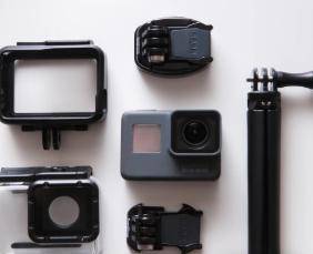 数码相机和胶卷相机分别有哪些优点和缺点？