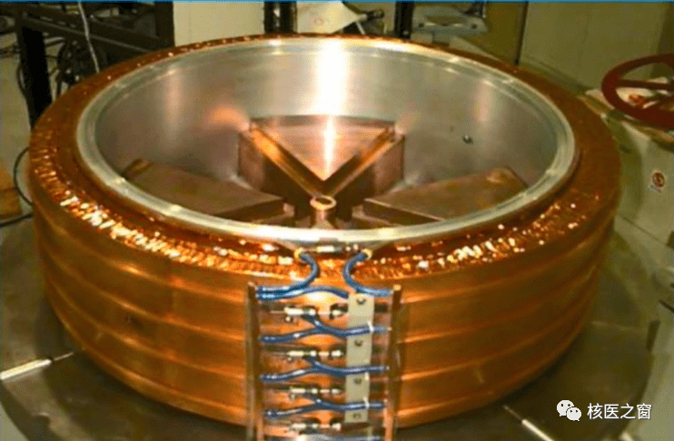 医用回旋加速器里面长什么样子?今天跟小编来看看吧!