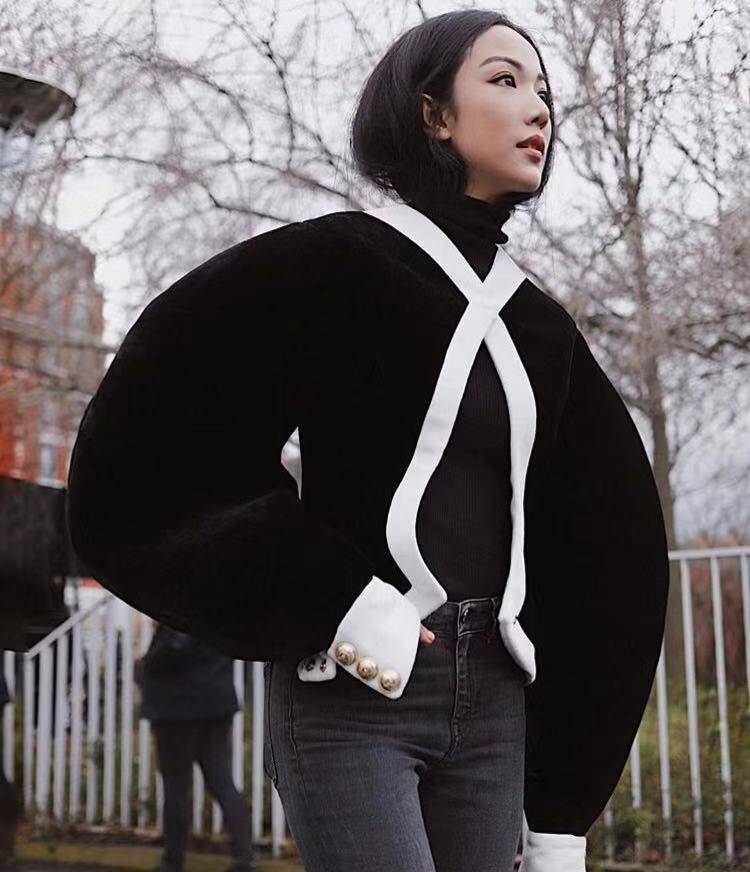 拒华谊不想成为二代杨颖,跨国交友郑秀妍,网友:这女的什么来头_棕色