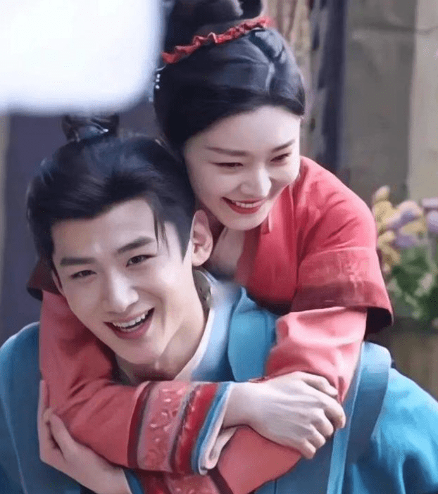 宋轶深夜现身医院抽血采样,不见白敬亭身影,网友:小白要当爸了_感情