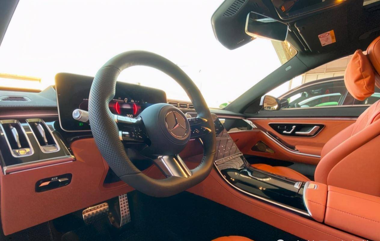 2021款"奔驰s500"港口实拍,正式接受预定,终端加价50万!