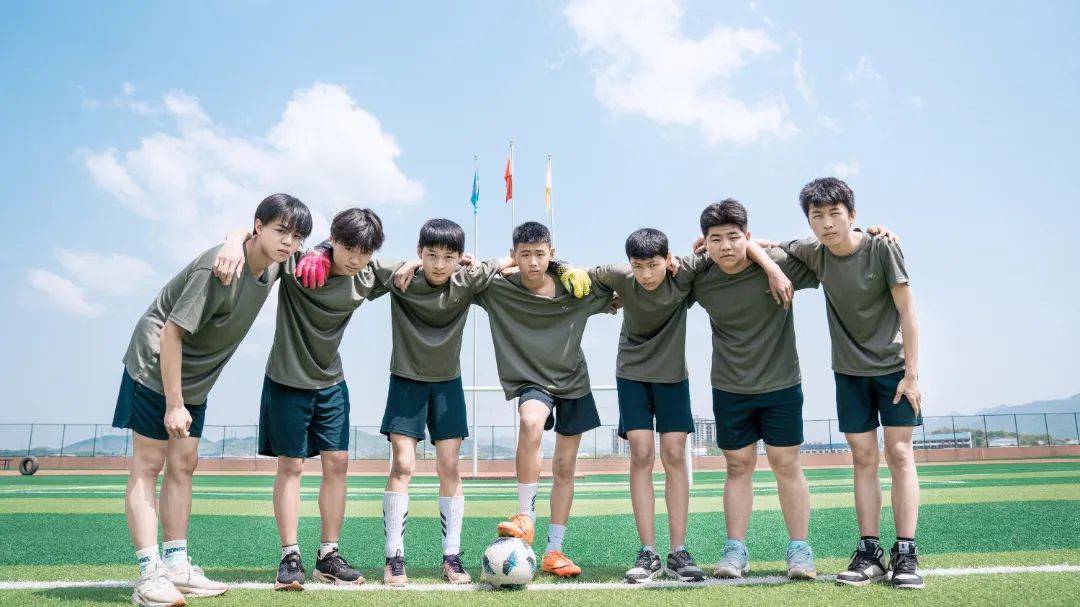 74就业方向:教练员,裁判员,运动员,小学体育教师,幼儿体育教师体