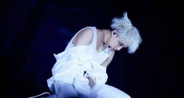 金钟仁jennie恋情"见光死",公开25天就分手?_kai_网友_舞蹈