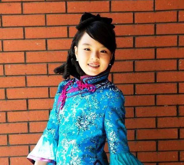 李咏女儿法图麦女大十八变!