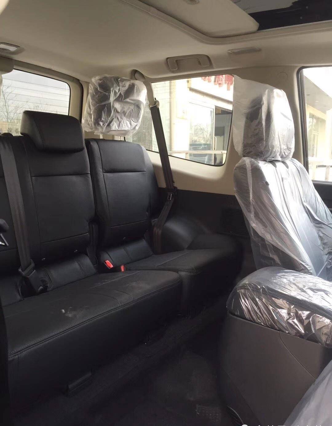 2019款三菱"帕杰罗v87"三门版到港,搭载v6引擎,专为越野而生!