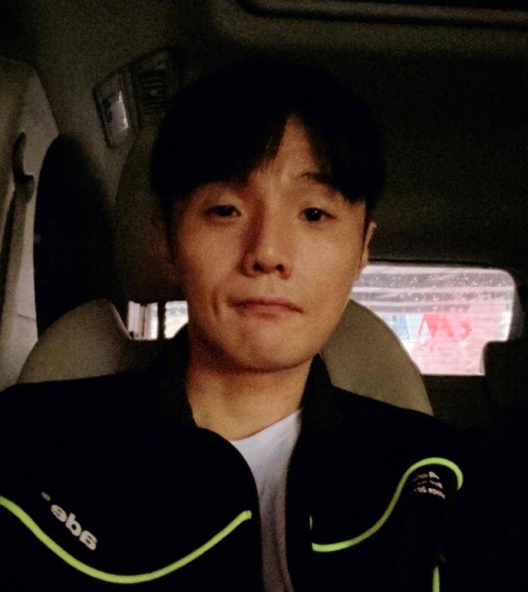 李荣浩交往4年女友,歌曲《模特》原型,陆瑶的明星路却举步维艰