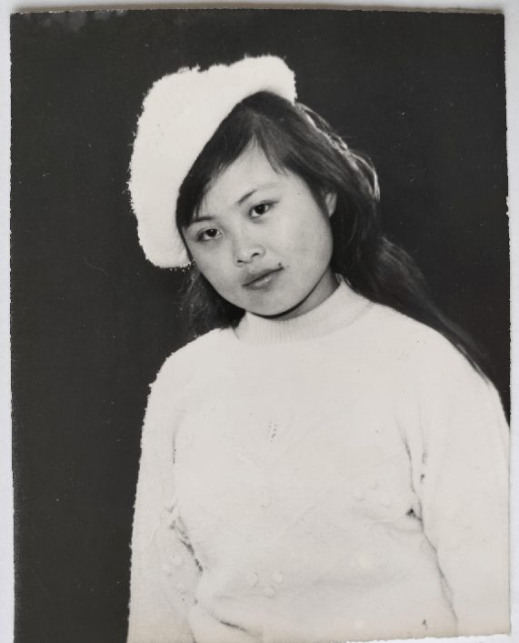 九十年代纯美女孩照,经历了时光的打磨,显得更加温暖_照片_青春_漂亮
