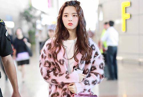 刘诗诗,杨幂,杨超越,沈梦辰,吴宣仪的针织开衫时尚又吸睛_感觉_明星