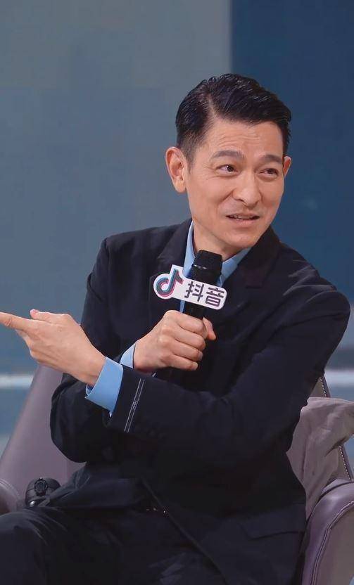 刘德华赞当年"无线五虎"颜值高,汤镇业:头发都快掉光了!