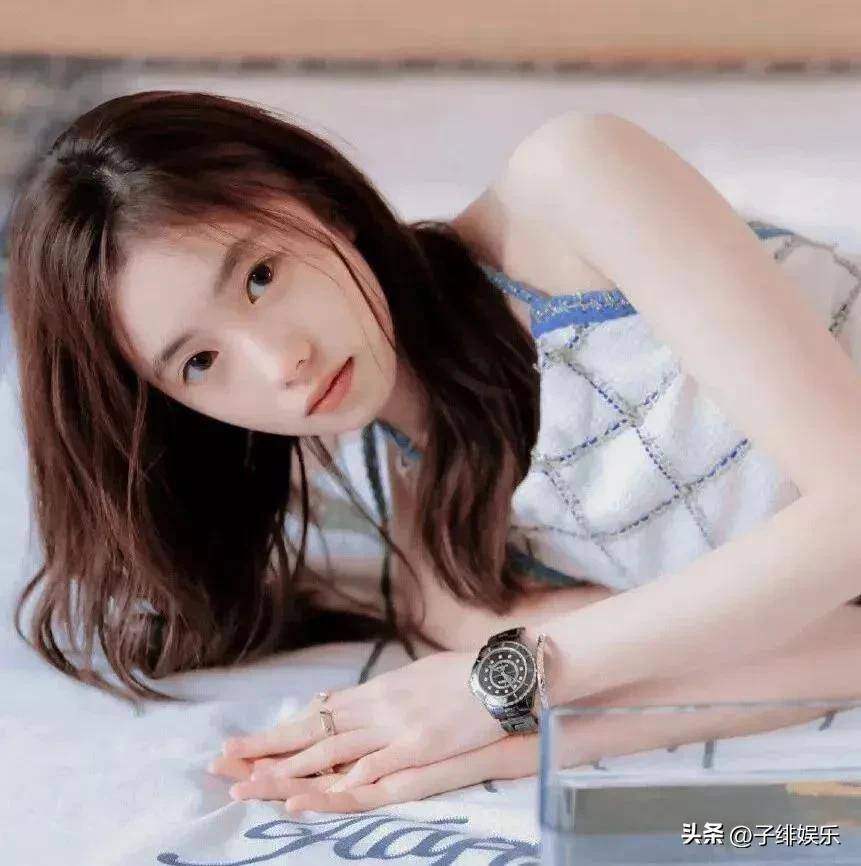 00后刘浩存被评为娱乐圈最美,又纯又欲,甜度爆表!_时尚_演技_角色