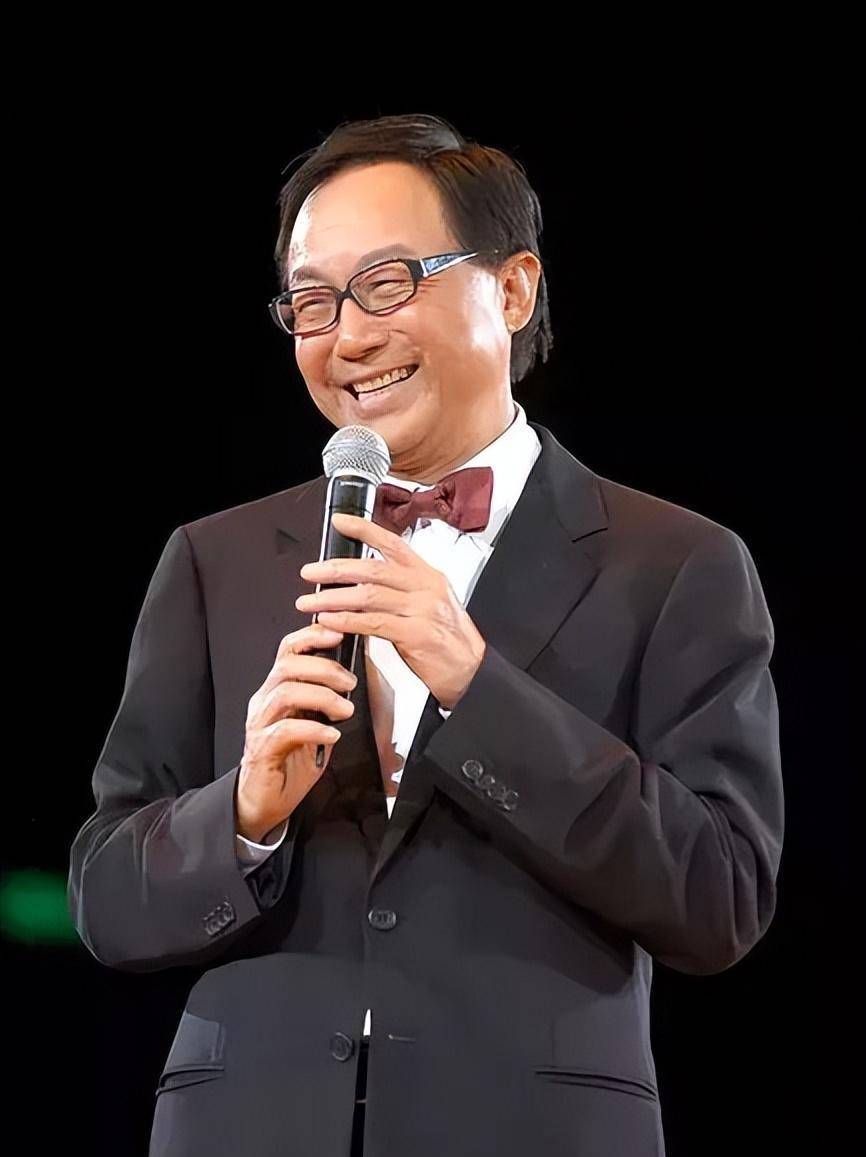 金像奖第40届终身成就奖,第1届最佳男主角,许冠文的电影之路_周星驰