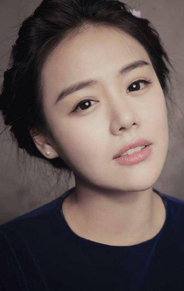 这两年不断有马思纯的消息传出,但并未有好消息,直到2021年3月初,马