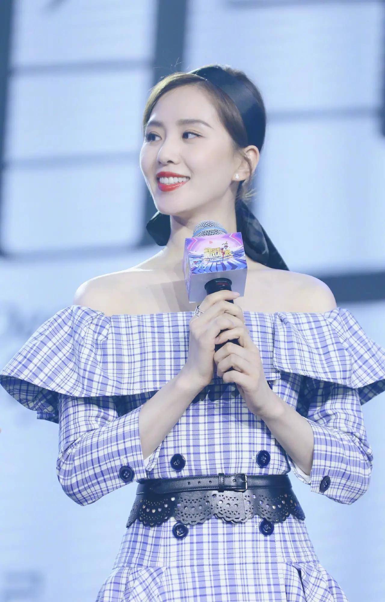 刘诗诗产后体重90斤,曾透漏保持身材秘诀,有四种食物坚决不碰_减肥