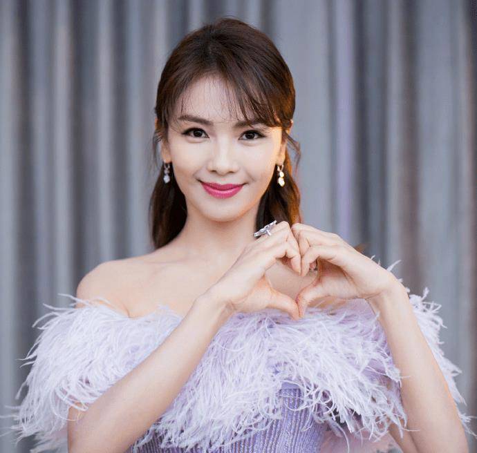 刘涛:涅盘重生分分钟收入上亿,日常代步直接是三亿私人飞机_手表_阿纯