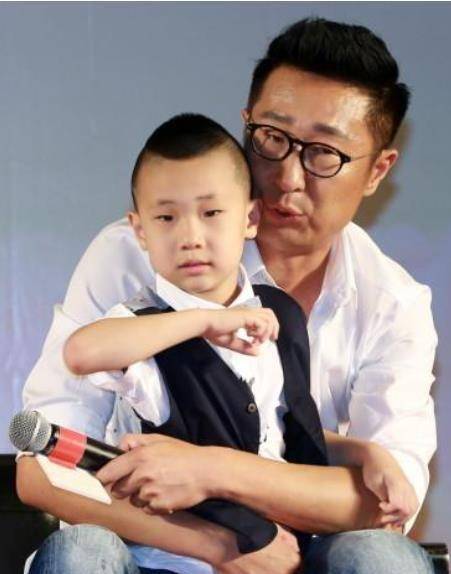 长相_贾晨宇_缺点