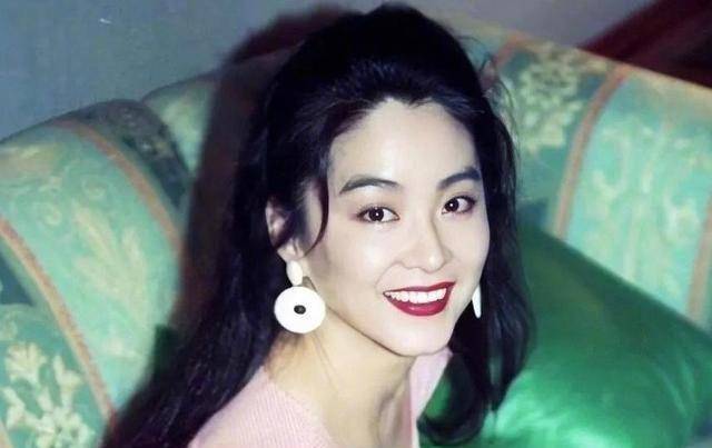 林青霞年轻时无法超越的美_眼睛_五官_时候