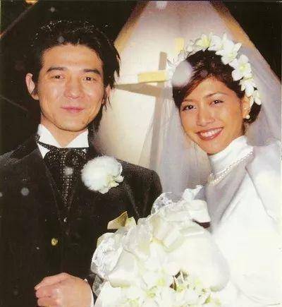 内田有纪都是他女朋友了,柏原崇flop又能怎样?_父母_时候_霓虹
