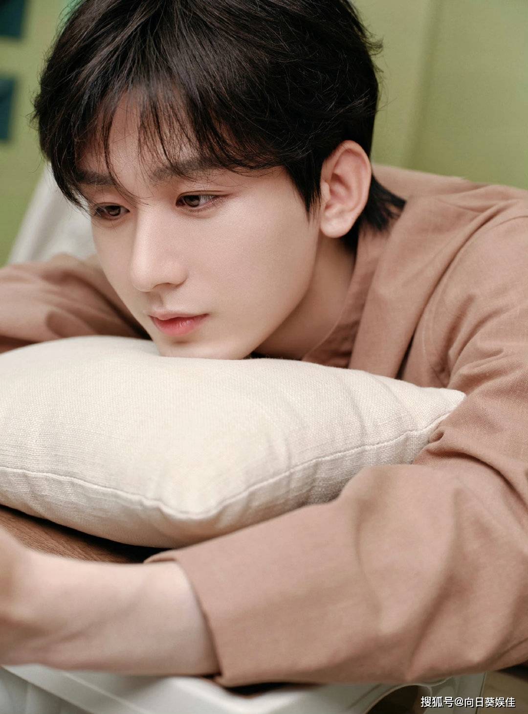 成毅工作室回应改剧本,替身事件,怪不得电影,电视剧越来越难看?