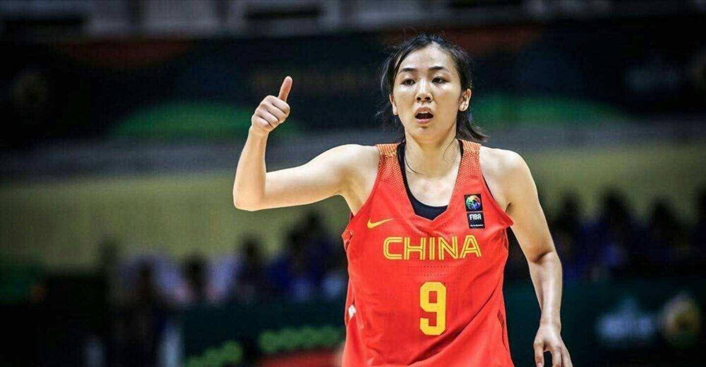女篮国家队球员赵爽官宣退役,笑着说离开,山水相逢,江湖再见_艾伦_大