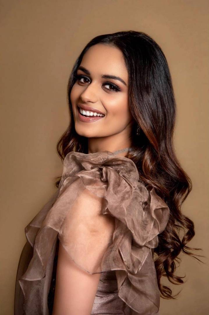 female 印度 马努什·奇拉尔(manushi chhillar)_miss_容颜_为美