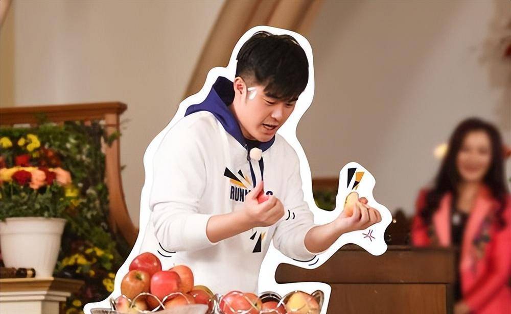 如果说单纯的离婚只是陈赫吃相难看,那么在卓伟的追击之下,陈赫则暴露