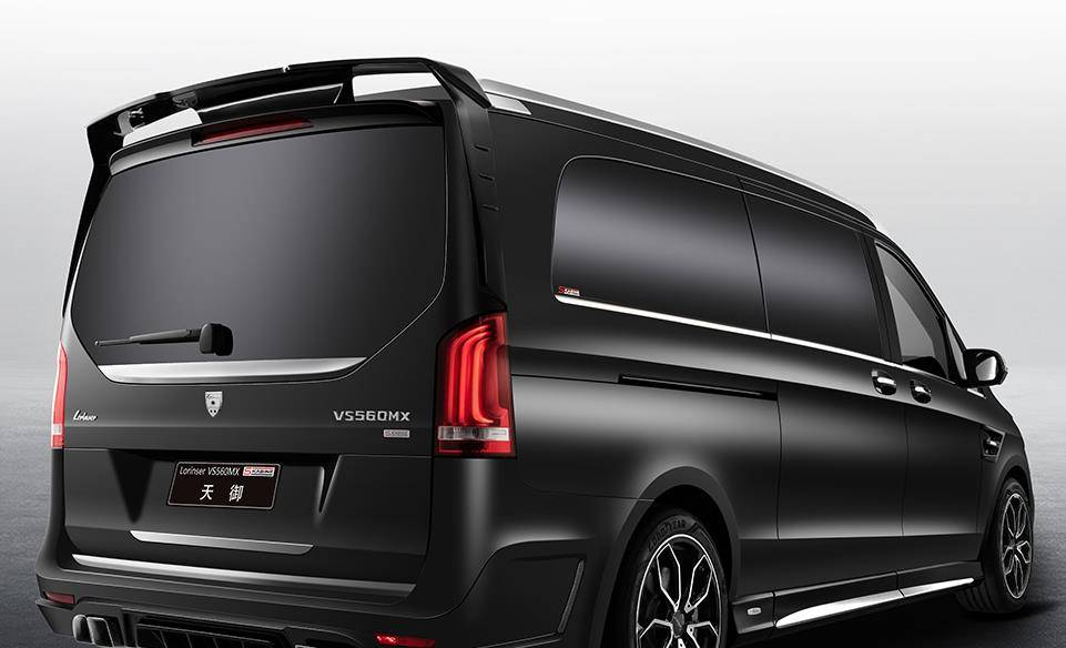 换个车标套件卖138.