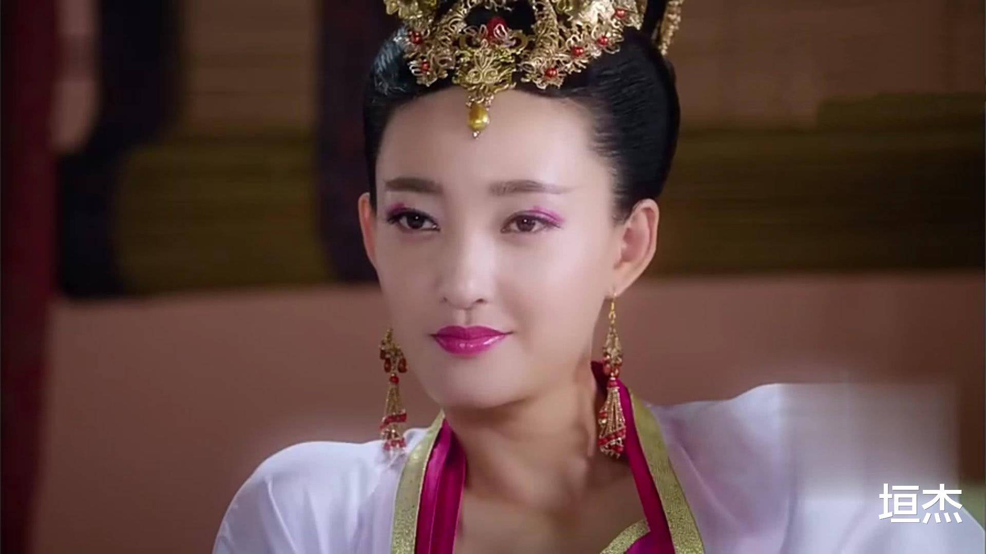 新妲己一出观众直呼太离谱_封神_电影_角色