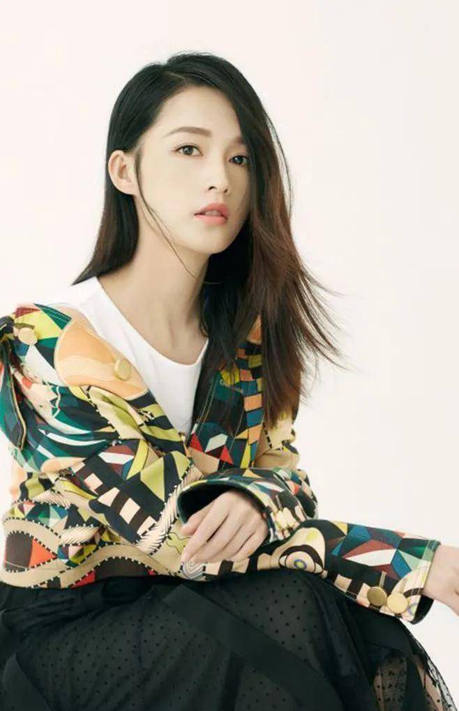 作为国家重点培养对象的昆曲人才,李沁最终还是选择了放