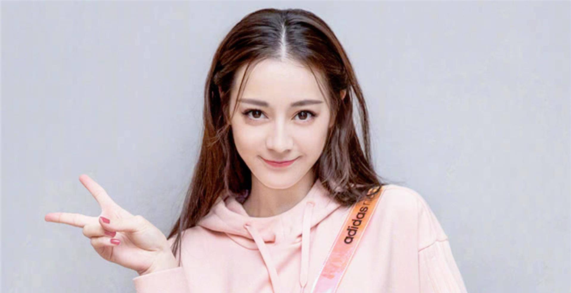 明星八卦迪丽热巴小时候_迪丽巴的全名_迪丽巴的黑历史