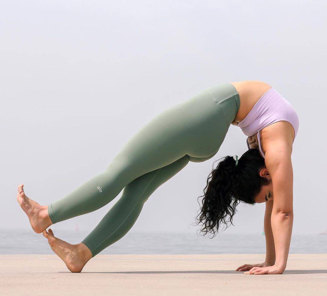 气质清冷的陈钰琪,坚持健身终有回报,一分耕耘一分收获_姐姐_动作