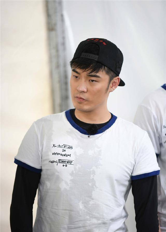 跑男龙舟赛幕后:邓超哭了,陈赫扑鹿晗怀里哭,angelababy抹眼泪_王祖蓝