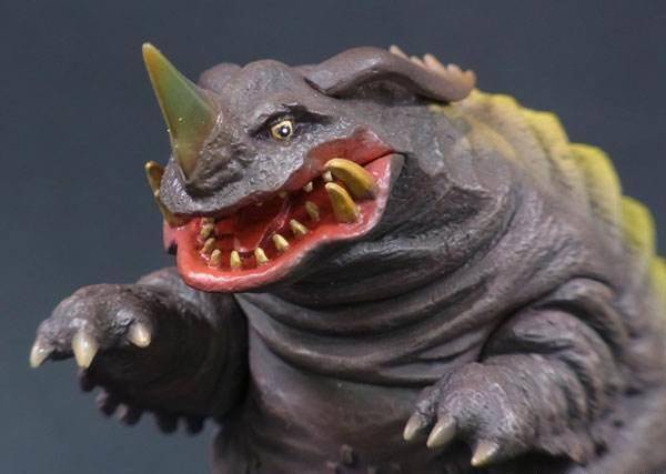 罗布奥特曼:内隆嘎上次出现还是10年前,这次要成为罗布练级对象_怪兽