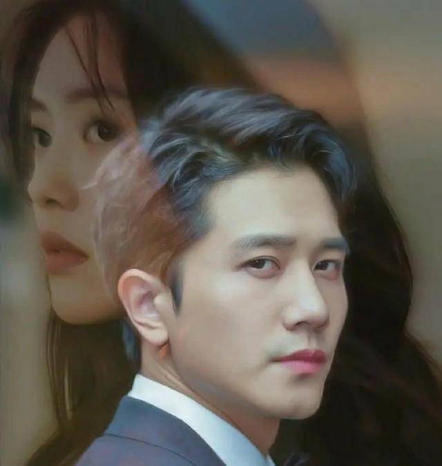 彭冠英工作室换头像,看到换后的照片,真的不怕被老板罚鸡腿吗?