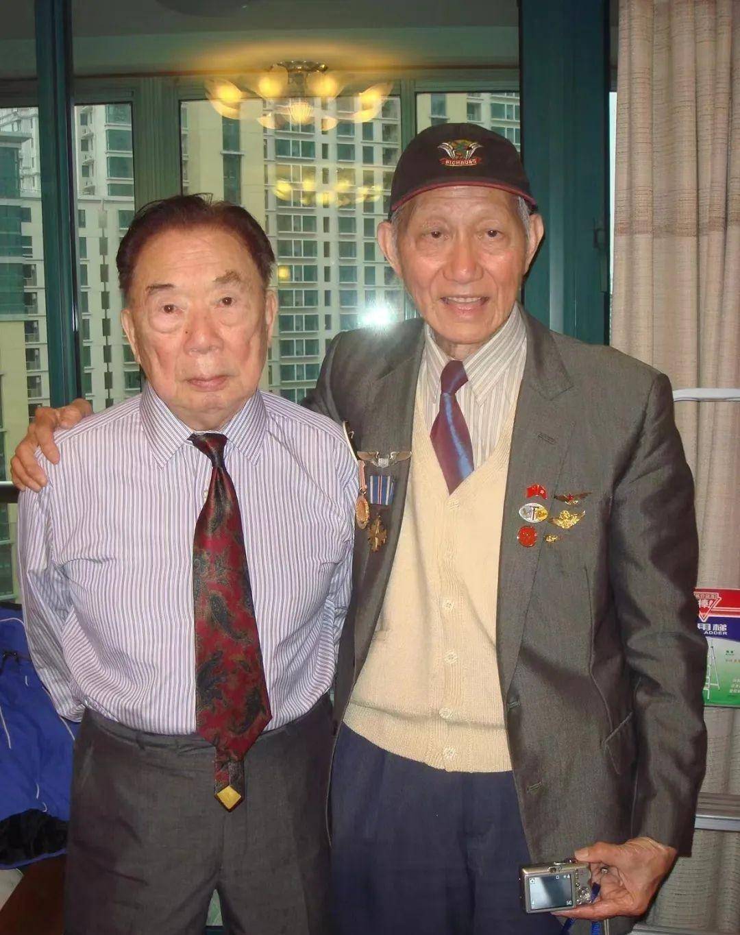 最后一只苍鹰隐入天国-追忆"两航"起义北飞机长秦永棠_民航机_秦老