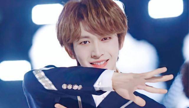 青3创4顺位未发表,c位热门余景天,刘宇就正面刚,有顶流那味了_节目