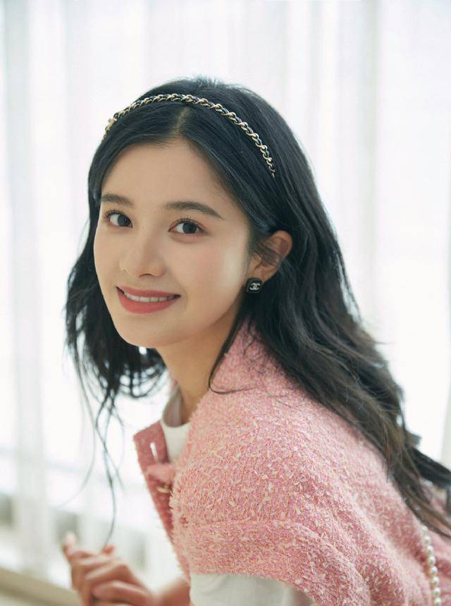 吴谨言遭于正嫌弃?谭松韵_资源_团队_张婧