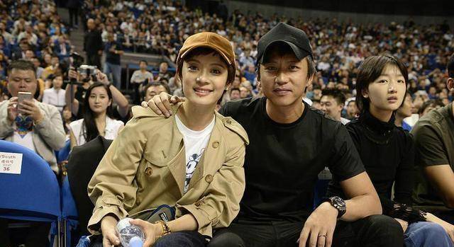 杨紫初次捐款试水失败,孙俪邓超成基本盘_数额_流量_因为