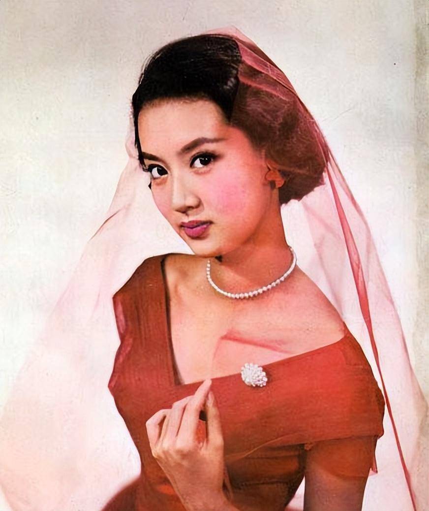 首届金马奖影后尤敏:美过林青霞,28岁息影嫁人,为什么被亲妈告上法庭?