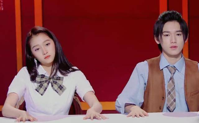 跟173的关晓彤站一起,瞬间明白了_王牌_时候_小男孩