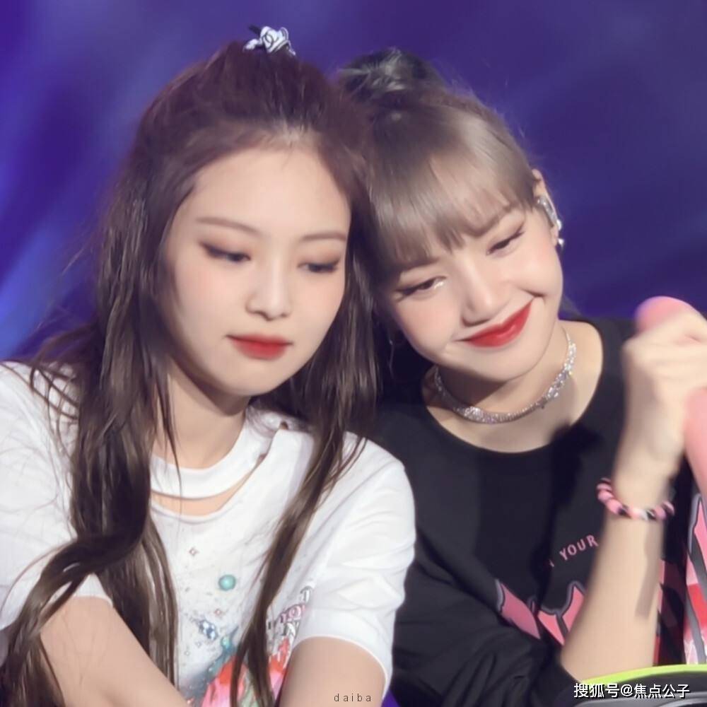 lisa队友金珍妮多次划水,道歉声明不诚恳_演出_身体_离场