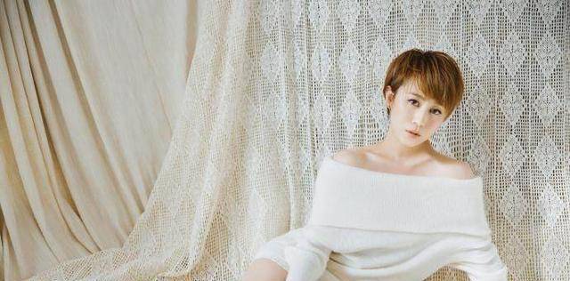 舔完颜值再抱大长腿,宋小宝御用女搭档,赵本山这个徒孙不简单!