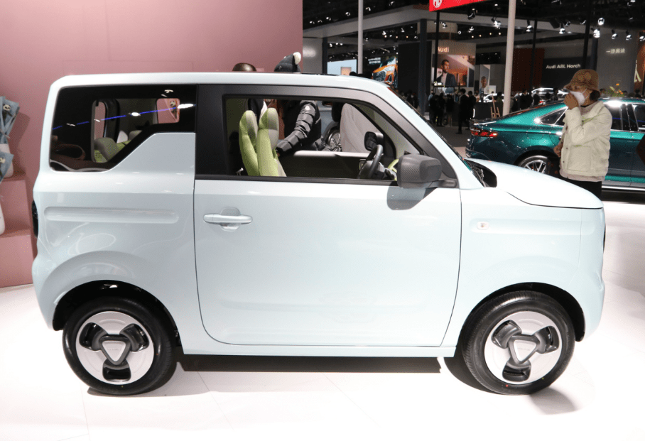 吉利熊猫mini,微型车领域新宠,能否正面胜过宏光miniev_搜狐汽车_搜狐