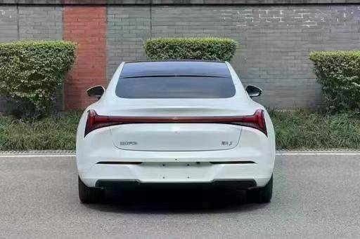 还在看特斯拉?