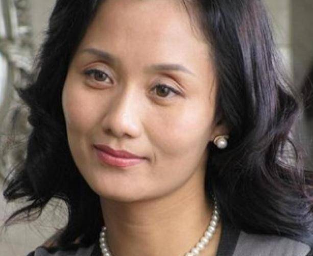 女儿是奥运冠军运动员,"儿子"是人气明星_李颖_张翰_家庭
