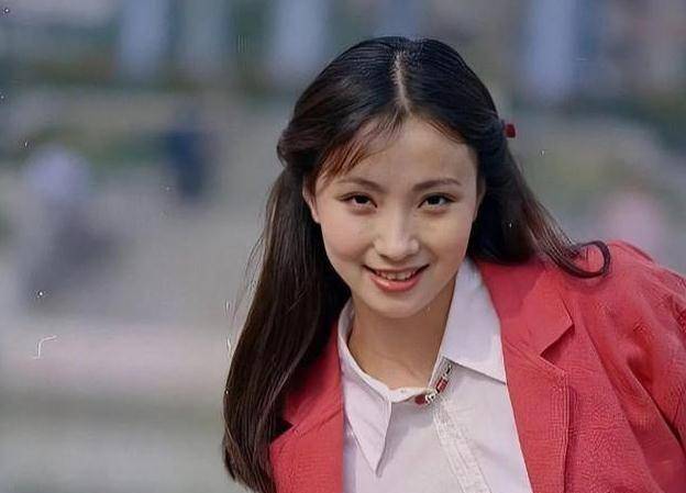 同是演盲人:小陶虹灵动,董洁青涩,而她每部剧都像块木头_感觉_时候