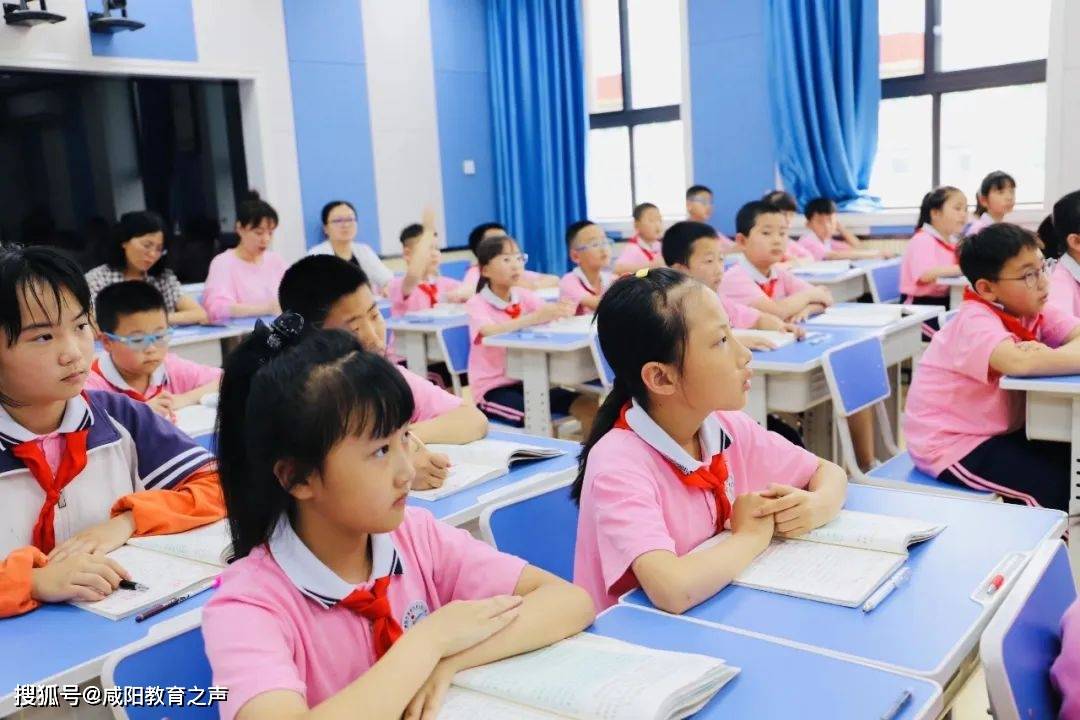 重庆九龙坡区杨石路小学教师到咸阳市秦都区建设路小学参观交流_教育