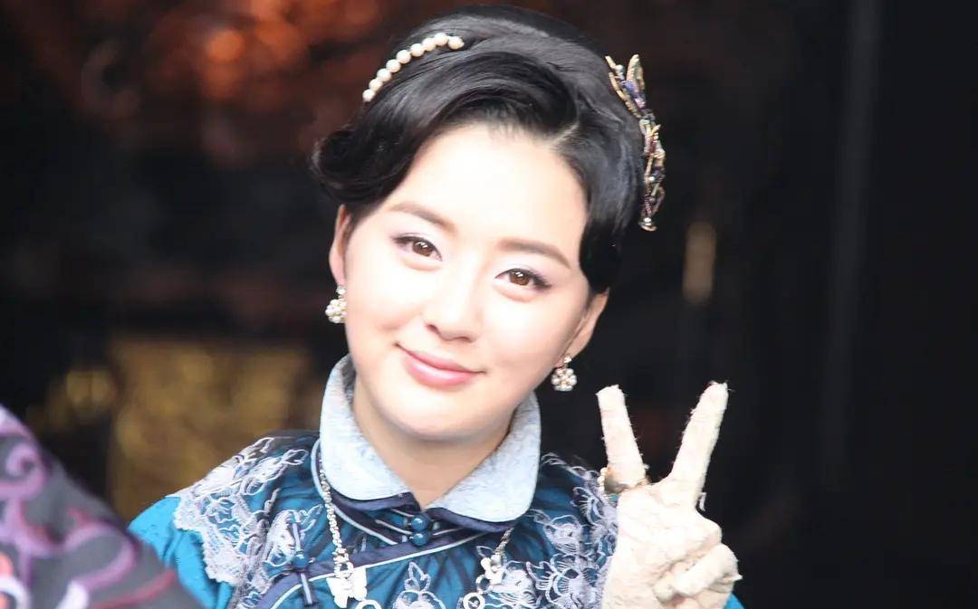 的冷静:曾是于正御用女配,还是美人心计的子冉皇后_周牧茵_作品_剧中