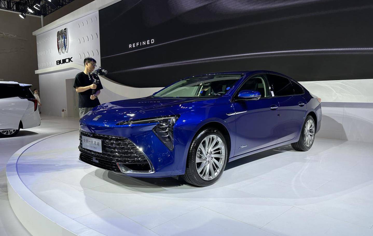 新君越亮相重庆车展_搜狐汽车_搜狐网