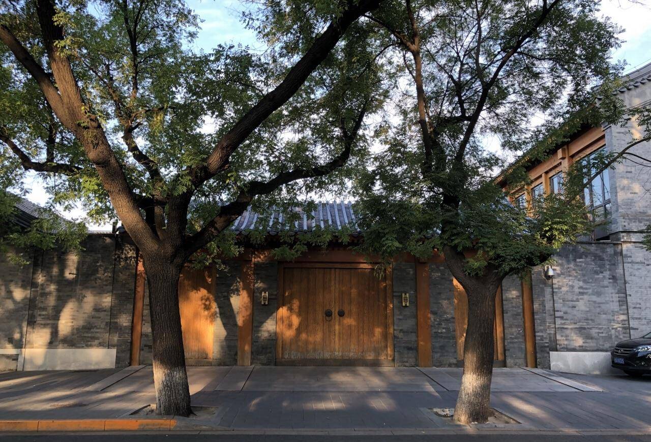 大亨默多克,曾在2004年斥千万巨资,买下了北京故宫东面的一处四合院