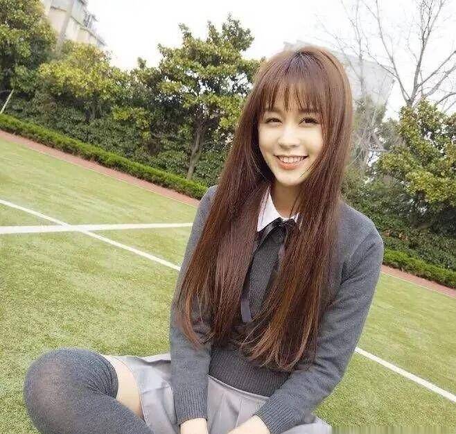 不仅如此,作为王思聪的女友甜仇,也在前一天通过自己的社交平台来宣布